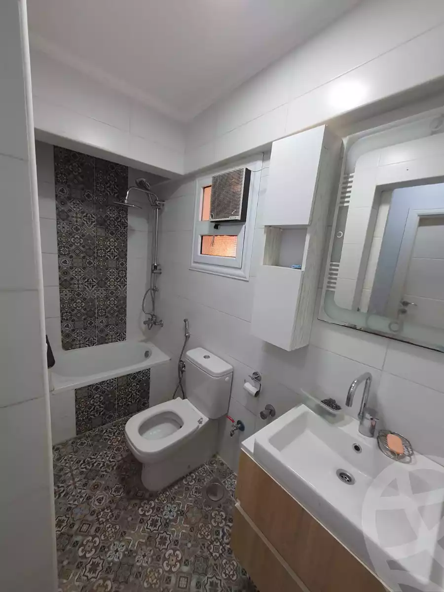 https://aqarmap.com.eg/ar/listing/4235545-for-rent-cairo-6th-of-october-compound-el-rabwa-el-hadeya
