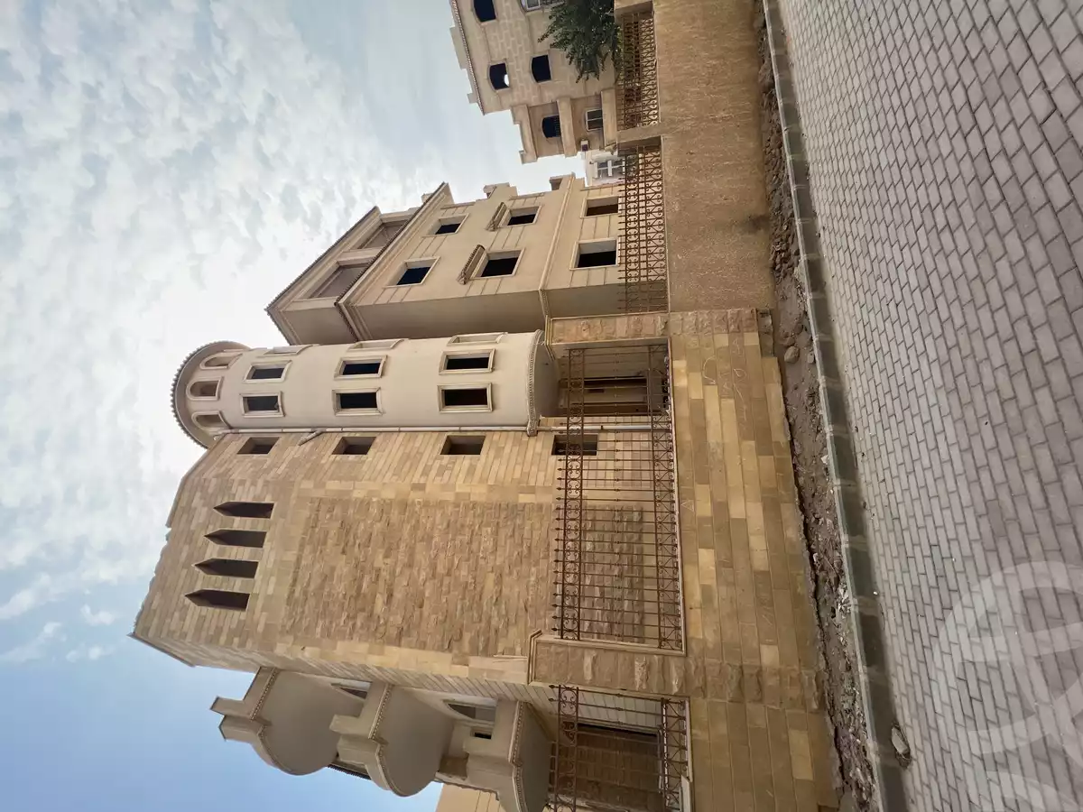 https://aqarmap.com.eg/en/listing/4326464-for-sale-cairo-6th-of-october-garb-someed-neighborhood-9th