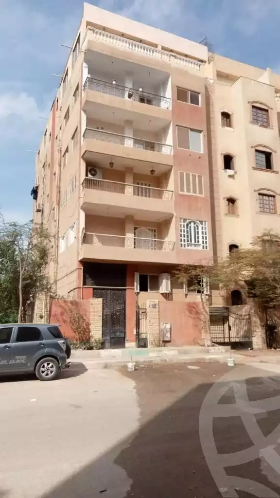 https://aqarmap.com.eg/en/listing/4327875-for-sale-cairo-6th-of-october-lhsry