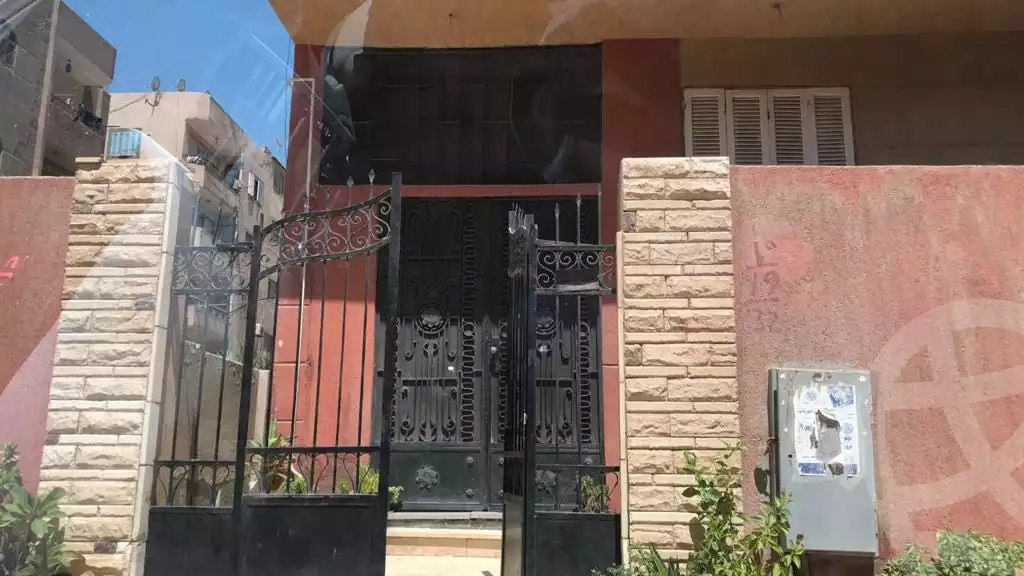 https://aqarmap.com.eg/en/listing/4327875-for-sale-cairo-6th-of-october-lhsry