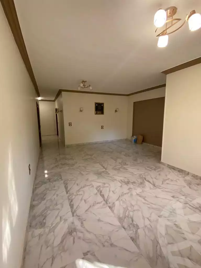https://aqarmap.com.eg/ar/listing/4316714-for-sale-cairo-new-cairo-compounds-dh-ykwn-ryzdns-styl-hwm
