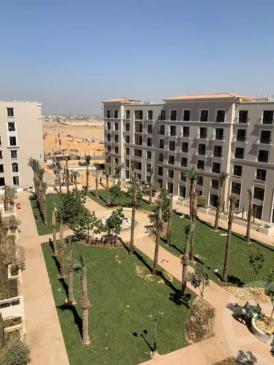 https://aqarmap.com.eg/en/listing/4333244-for-sale-cairo-el-sheikh-zayed-city-compounds-kmbwnd-fyldj-wyst-dr-llttwyr