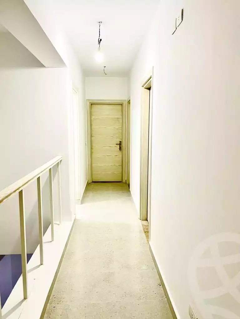 https://aqarmap.com.eg/ar/listing/4333352-for-rent-cairo-new-cairo-compounds-mountain-view-executive-residence