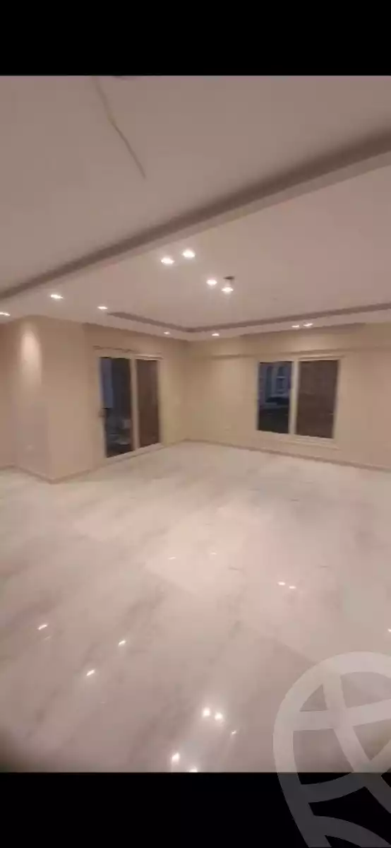 https://aqarmap.com.eg/ar/listing/4335488-for-sale-cairo-new-cairo-compounds-stwn-ryzydns-by-ar-y-llttwyr