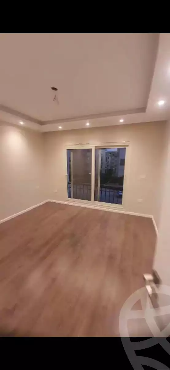 https://aqarmap.com.eg/ar/listing/4335488-for-sale-cairo-new-cairo-compounds-stwn-ryzydns-by-ar-y-llttwyr