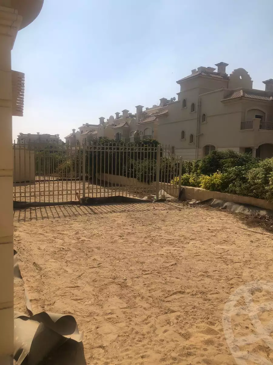https://aqarmap.com.eg/ar/listing/4342549-for-sale-cairo-6th-of-october-compounds-el-patio-6