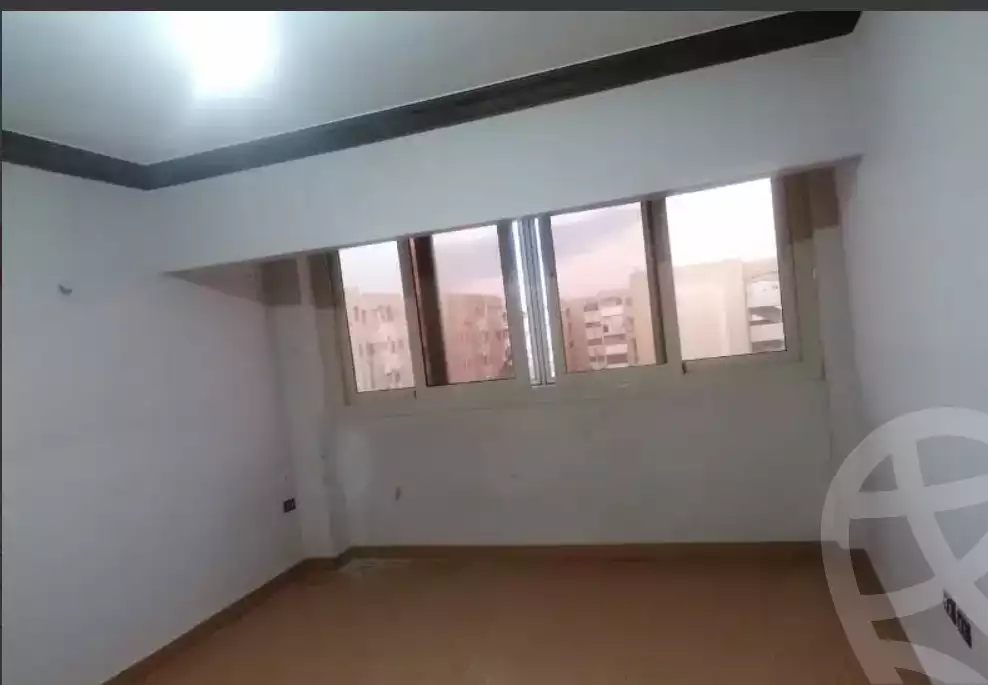 https://aqarmap.com.eg/ar/listing/4345790-for-rent-cairo-el-sheikh-zayed-city-el-hay-el-hady-ashaer-area-1-el-marwa-st