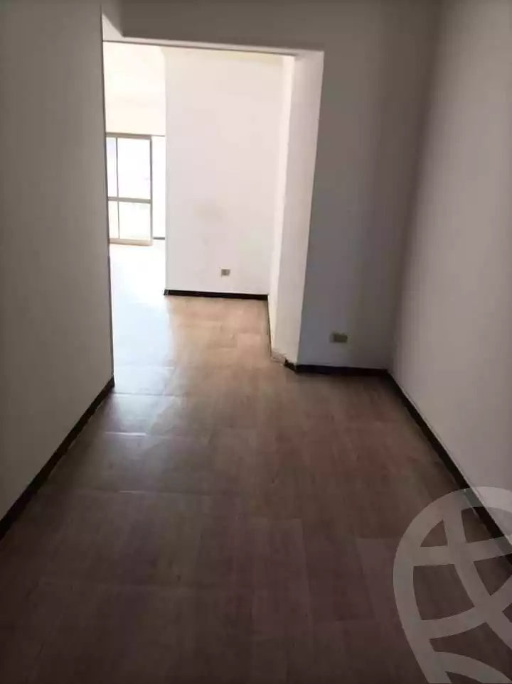 https://aqarmap.com.eg/ar/listing/4346655-for-rent-cairo-mokattam-shareaa-9