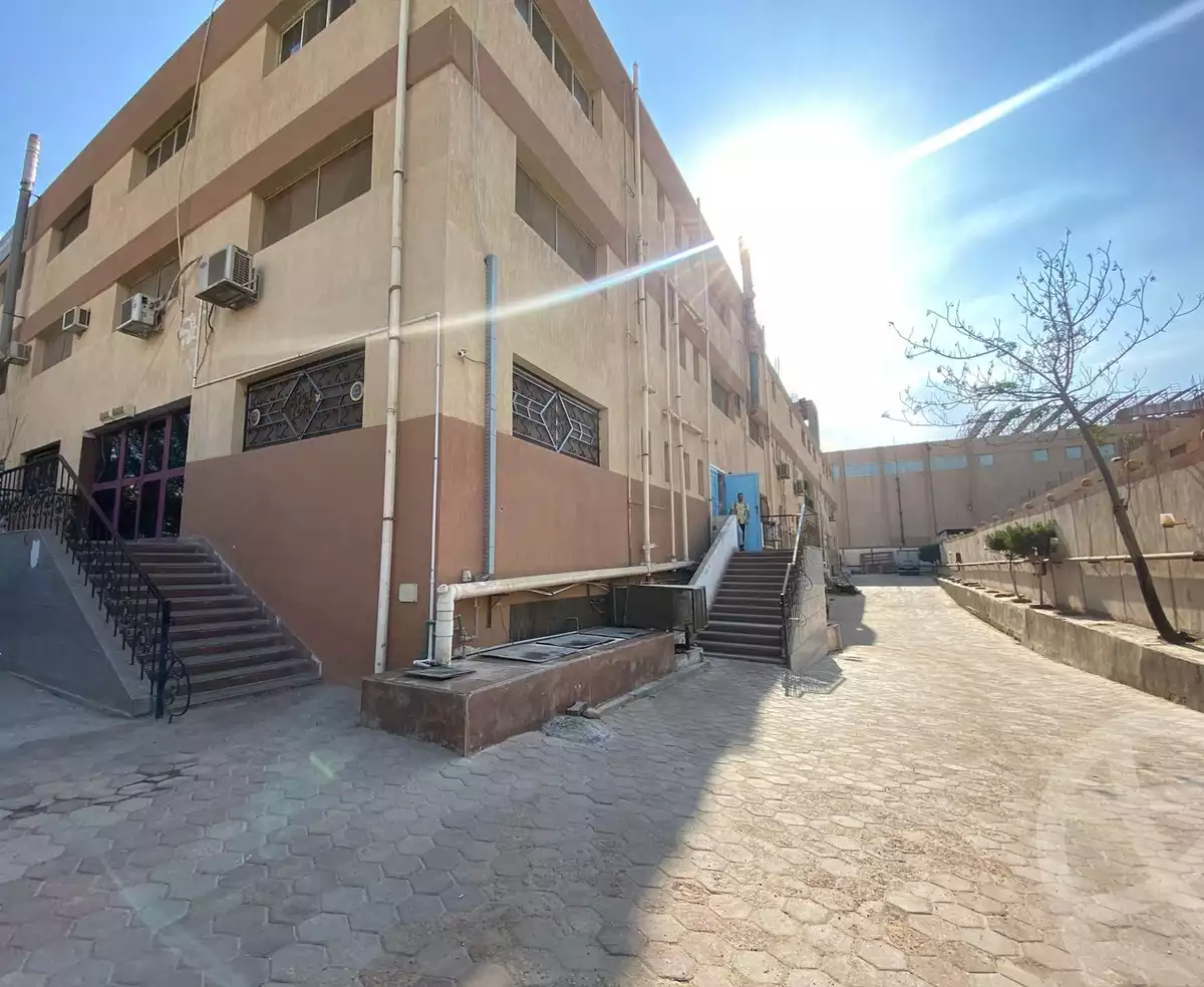https://aqarmap.com.eg/ar/listing/4352262-for-sale-cairo-6th-of-october-el-mantqa-el-snaaaya-industrial-zone-6