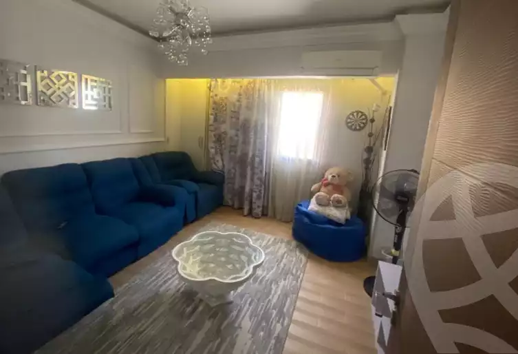 https://aqarmap.com.eg/ar/listing/4354860-for-sale-cairo-mokattam-el-deblomasyeen-el-imam-el-hussein-st