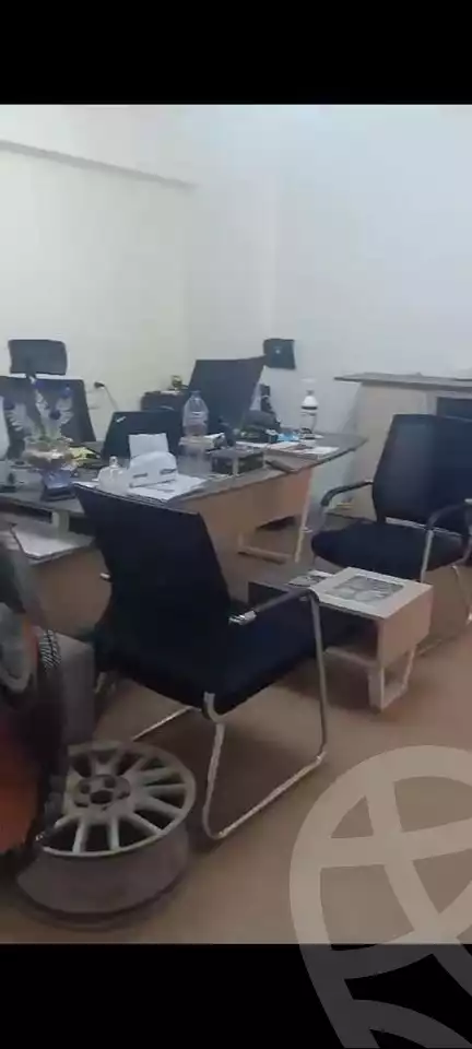 https://aqarmap.com.eg/ar/listing/4356037-for-rent-cairo-mokattam-shareaa-9
