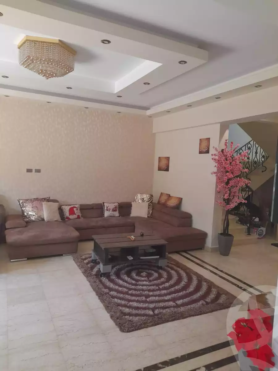 https://aqarmap.com.eg/ar/listing/4356547-for-sale-cairo-new-cairo-lrhb-city-phase-2-amr-ibn-el-aas-st