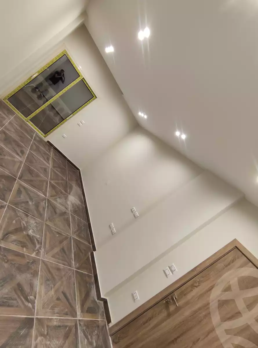 https://aqarmap.com.eg/en/listing/4357388-for-sale-cairo-el-sheikh-zayed-city-shr-lbstn
