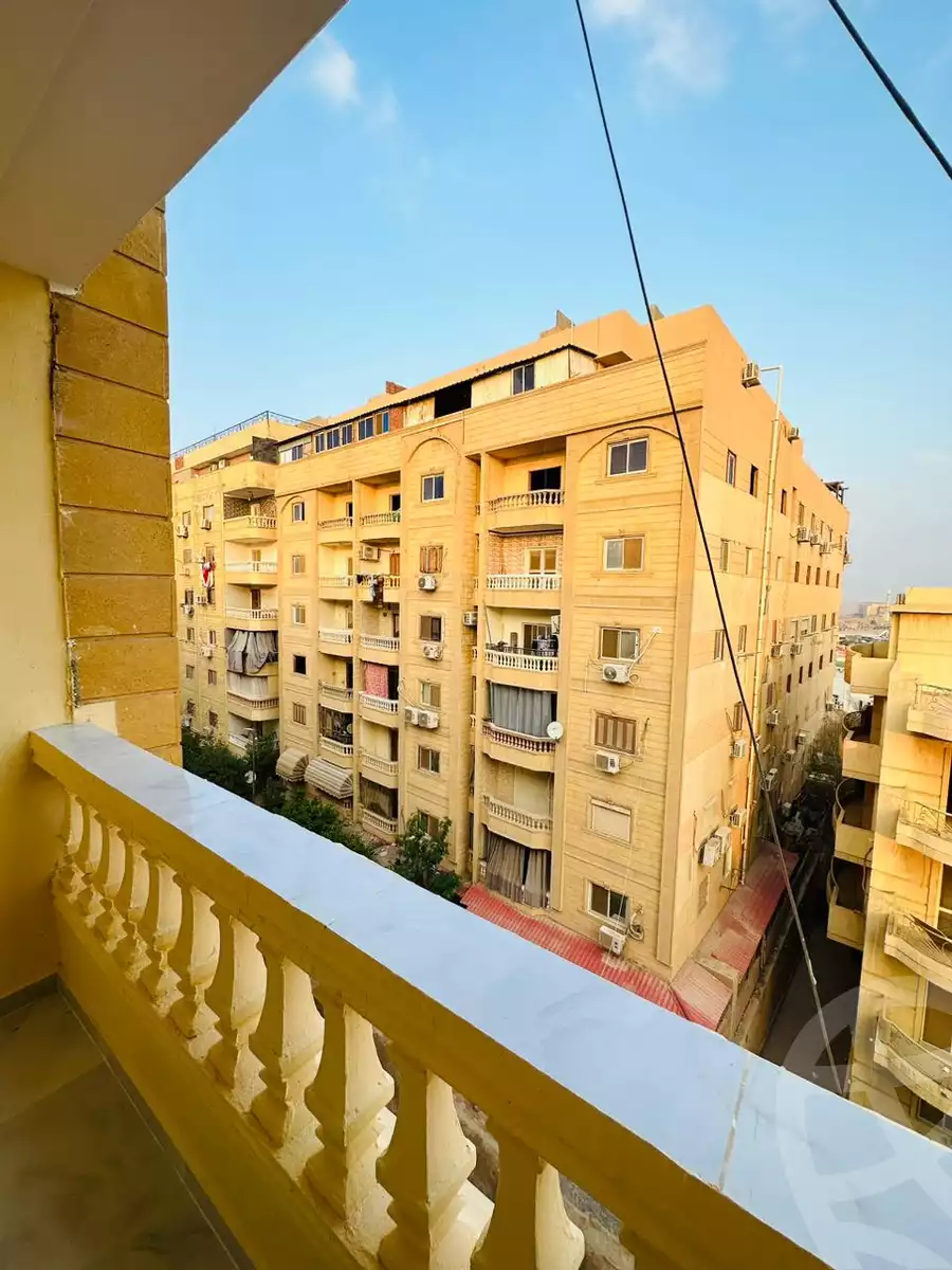 https://aqarmap.com.eg/en/listing/4358027-for-sale-cairo-cairo-hdyq-lhrm-lmntq-t