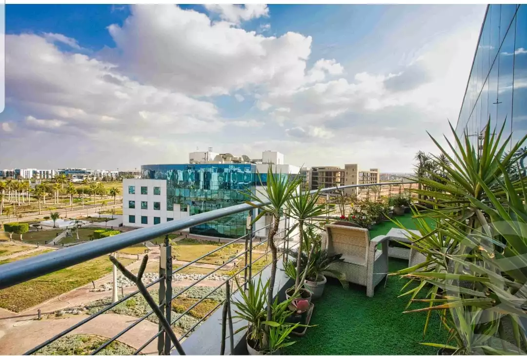 https://aqarmap.com.eg/en/listing/4358646-for-sale-cairo-alex-cairo-desert-road-smart-village-y-r-sy-byzns-brk-sfrykw-llstthmr-l-qry