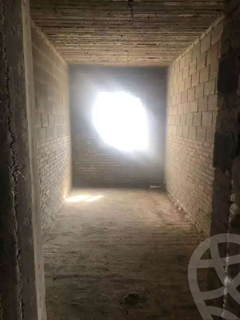 https://aqarmap.com.eg/en/listing/4359161-for-sale-cairo-new-cairo-compounds-mountain-view-hyde-park