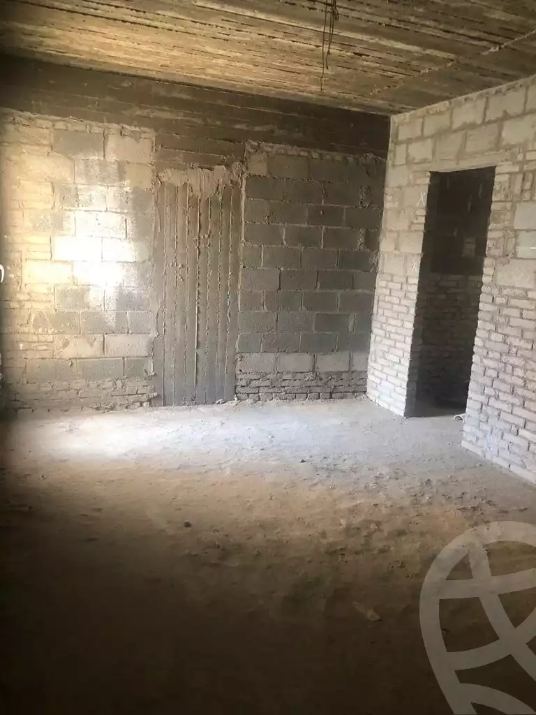 https://aqarmap.com.eg/en/listing/4359161-for-sale-cairo-new-cairo-compounds-mountain-view-hyde-park