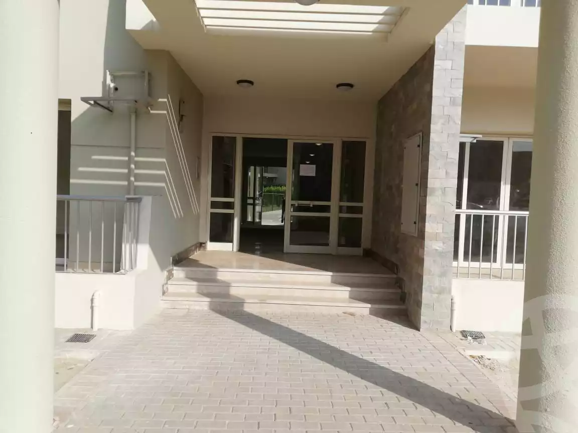 https://aqarmap.com.eg/ar/listing/4361843-for-rent-cairo-el-sheikh-zayed-city-compounds-dh-drys