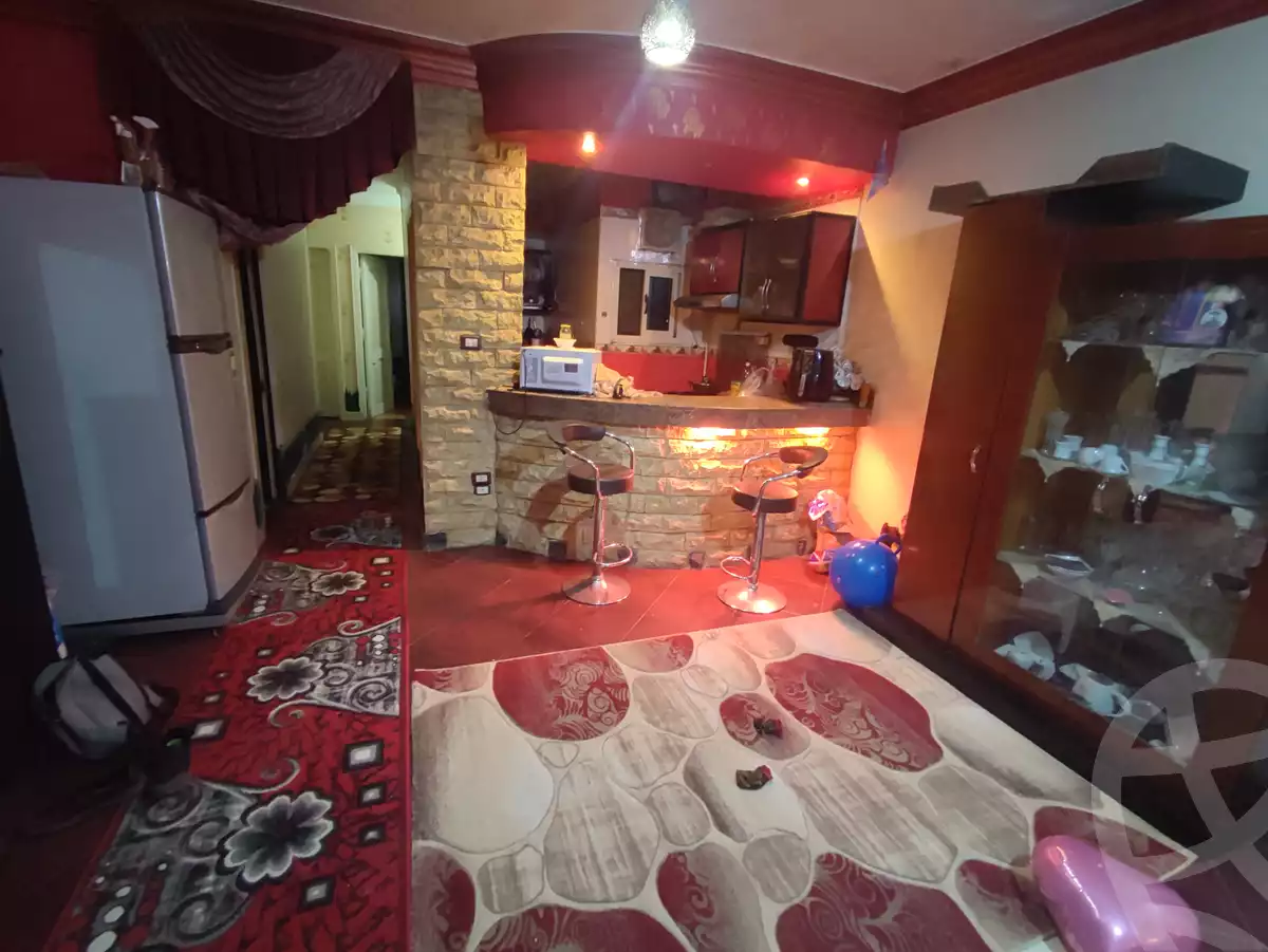 https://aqarmap.com.eg/en/listing/4362829-for-sale-cairo-madinat-el-salam-gamal-abd-el-nasser