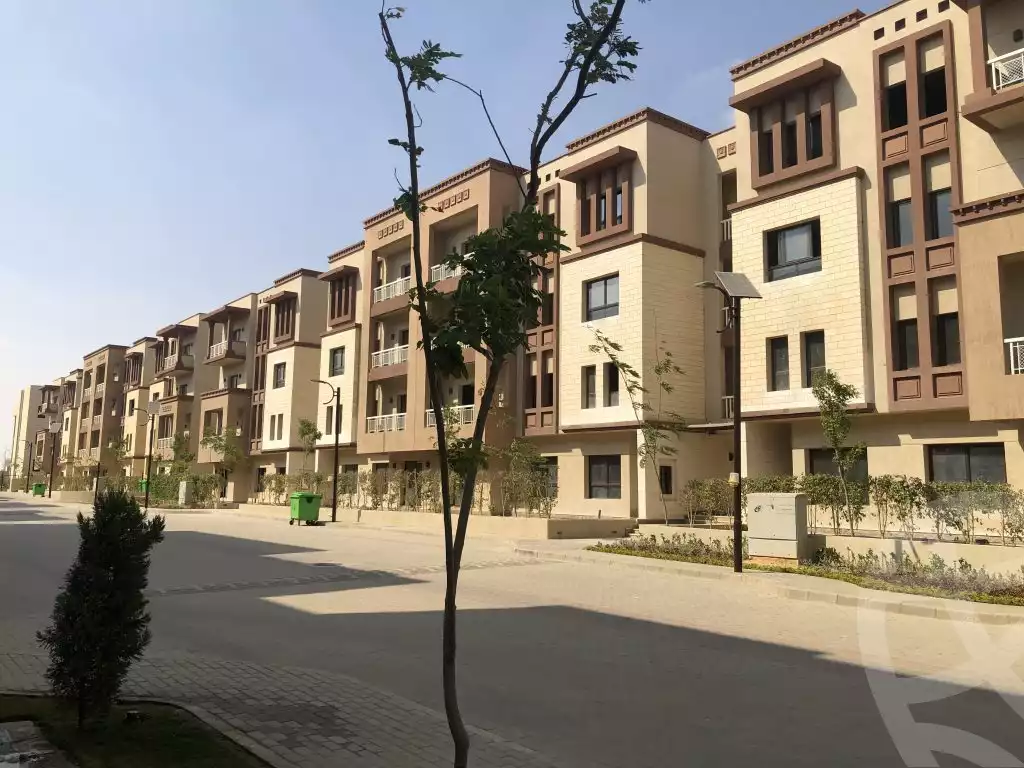 https://aqarmap.com.eg/en/listing/4365811-for-sale-cairo-6th-of-october-compound-green-5