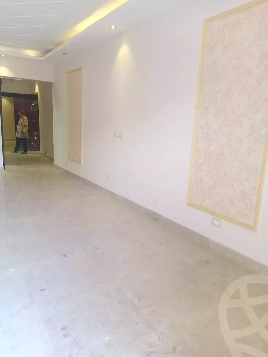 https://aqarmap.com.eg/ar/listing/4372266-for-sale-cairo-mokattam-manteqt-ganob-s