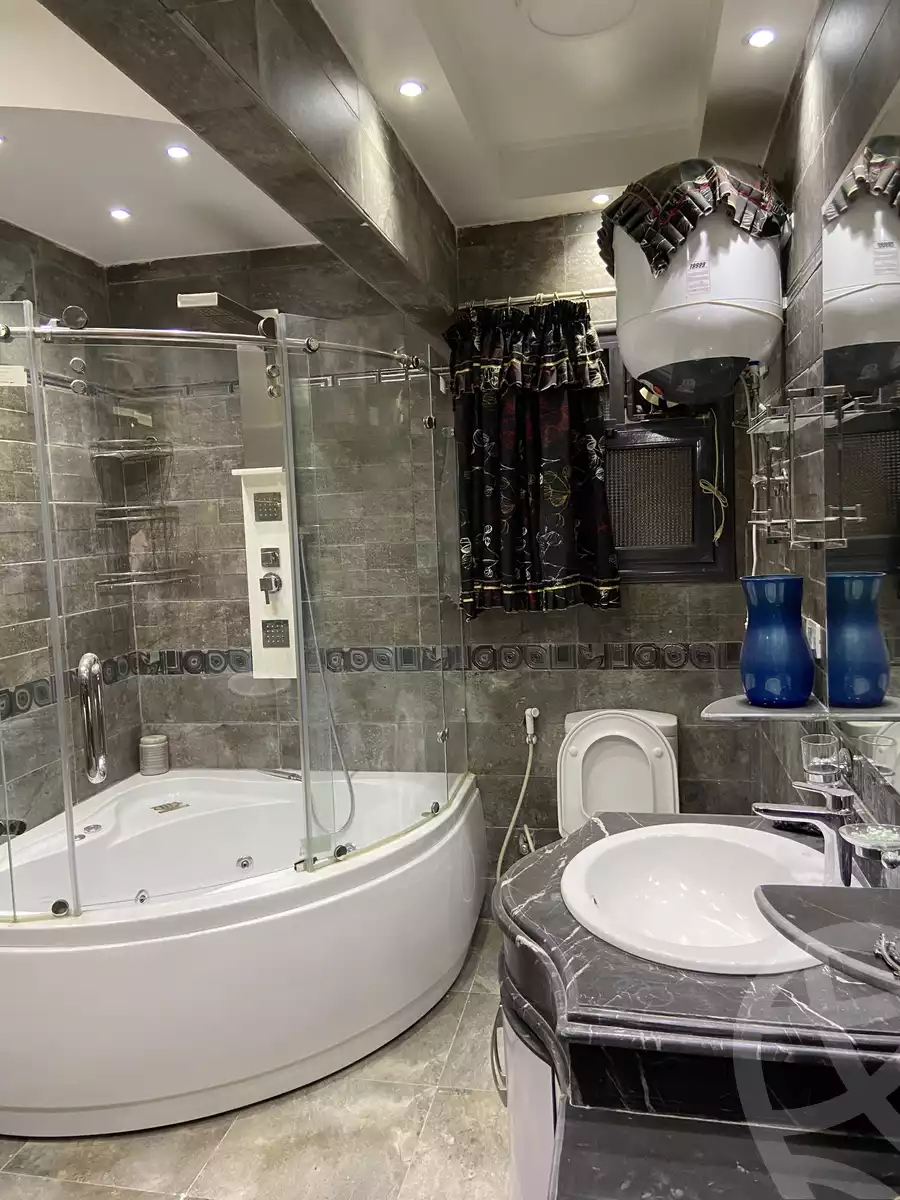 https://aqarmap.com.eg/en/listing/4375684-for-sale-cairo-mokattam-shareaa-9