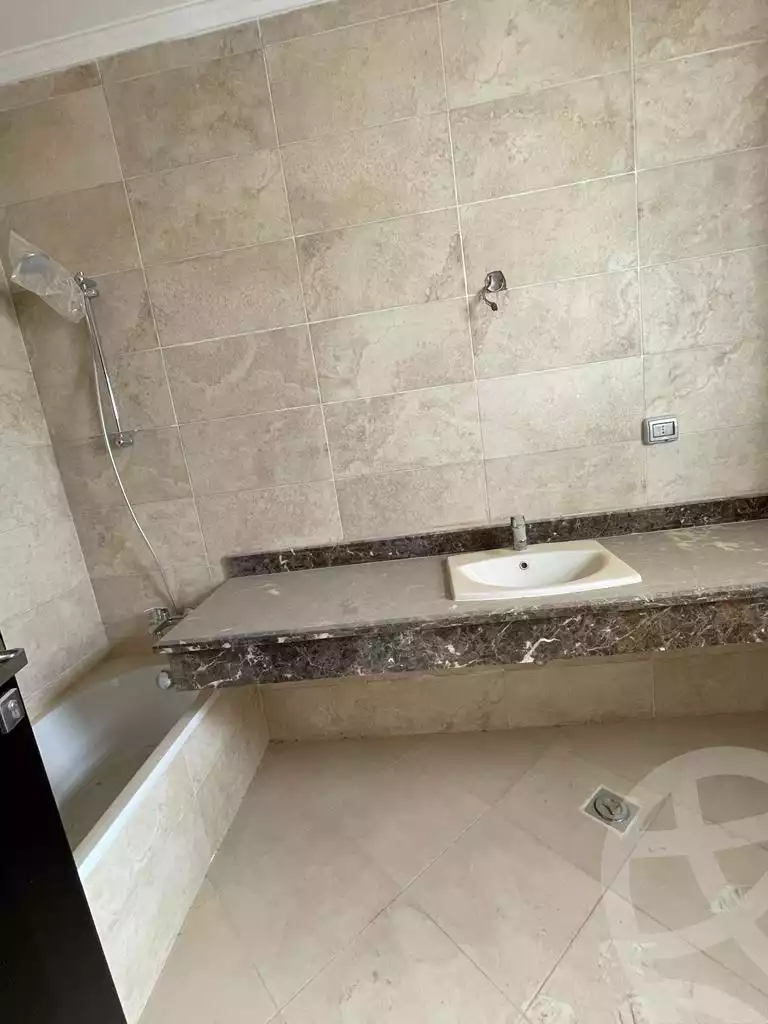 https://aqarmap.com.eg/en/listing/4378837-for-rent-cairo-6th-of-october-compound-grand-heights