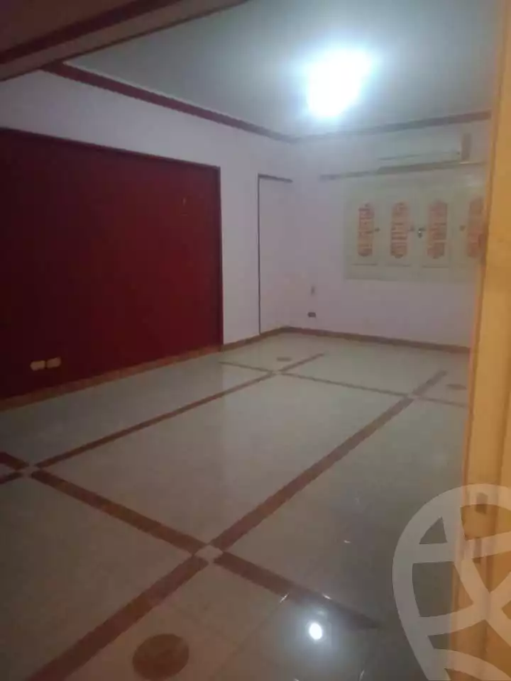 https://aqarmap.com.eg/ar/listing/4382279-for-rent-cairo-mokattam-shareaa-9