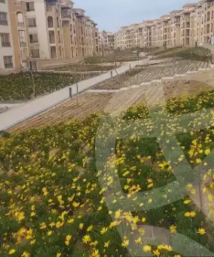 https://aqarmap.com.eg/ar/listing/4383035-for-sale-cairo-new-cairo-compounds-stwn-ryzydns-by-ar-y-llttwyr