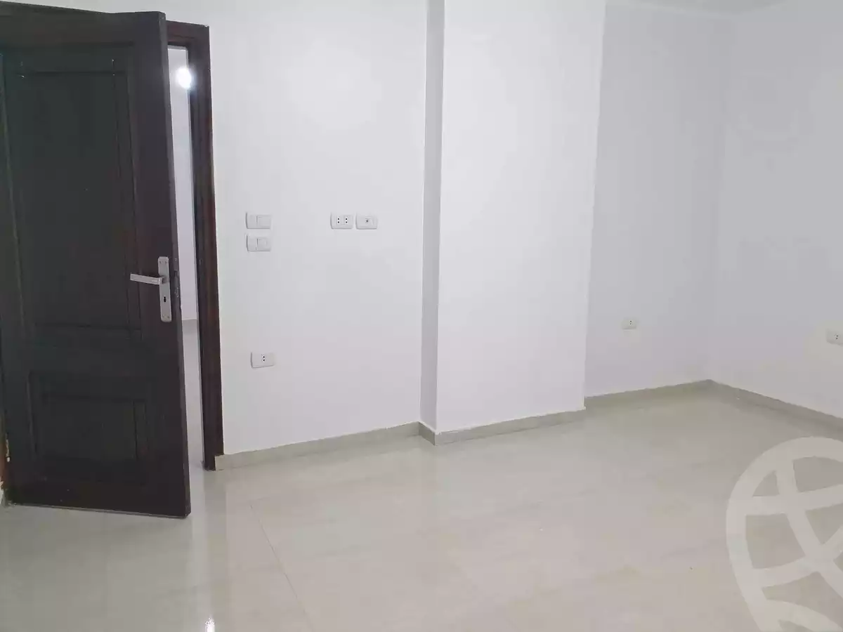 https://aqarmap.com.eg/en/listing/4428318-for-sale-cairo-ljyz-el-warraq-kwrnysh-lwrq