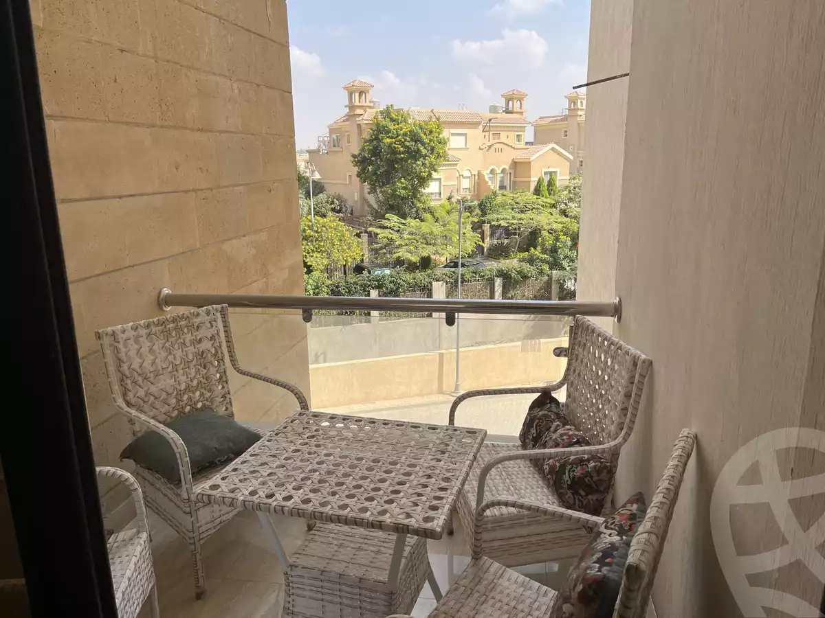 https://aqarmap.com.eg/ar/listing/4453440-for-rent-cairo-new-cairo-compounds-les-rois