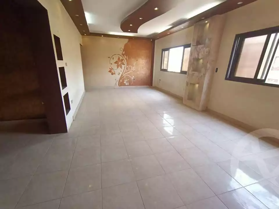 https://aqarmap.com.eg/en/listing/4500796-for-rent-cairo-mokattam-lhdb-l-ly