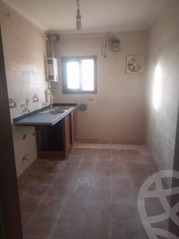 https://aqarmap.com.eg/en/listing/4521611-for-rent-cairo-mokattam-lhdb-l-ly-shr-krym-bnwn