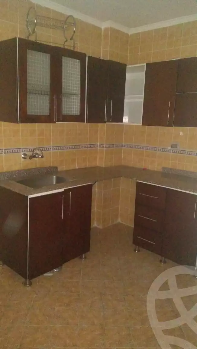 https://aqarmap.com.eg/ar/listing/4536867-for-rent-cairo-new-cairo-lrhb-city-phase-9