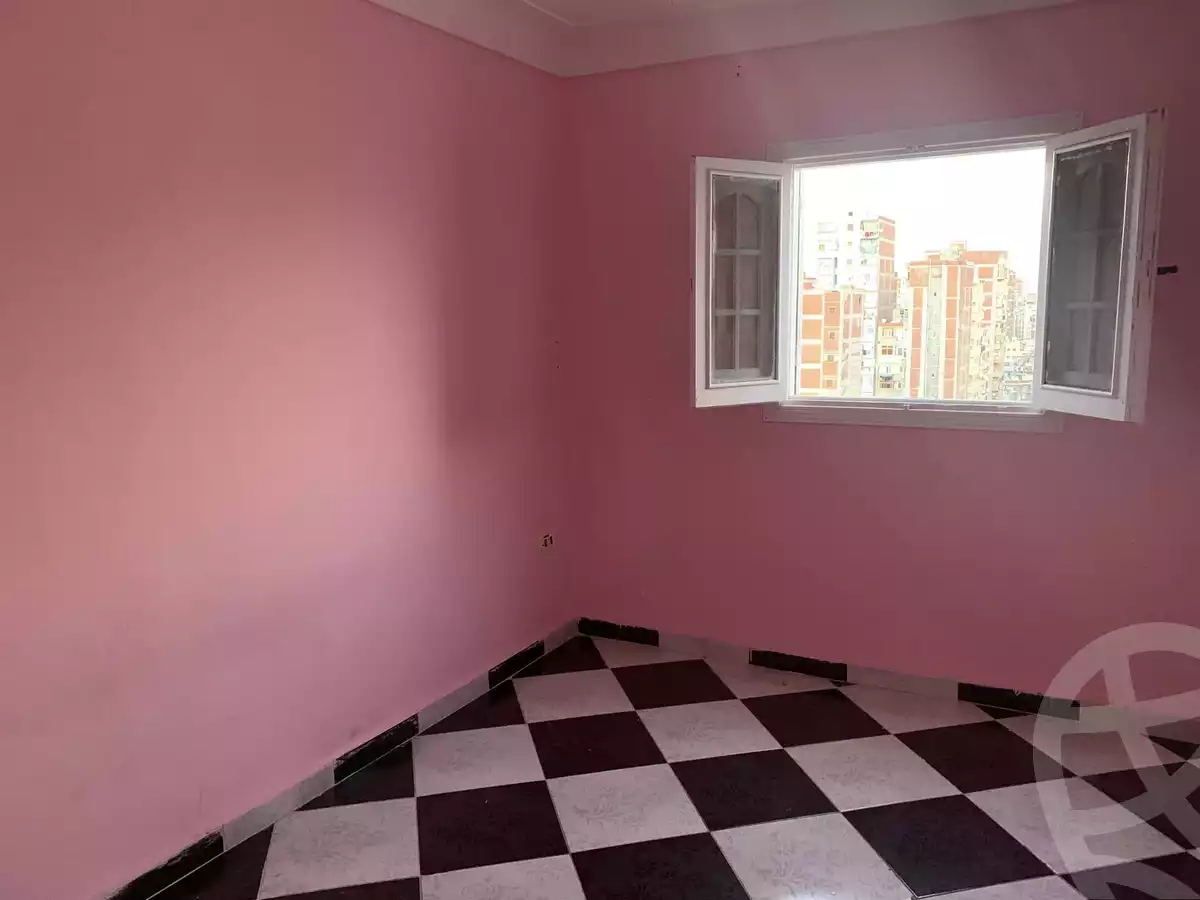 https://aqarmap.com.eg/ar/listing/4543204-for-sale-alexandria-moharram-bey-abd-el-hafez-st