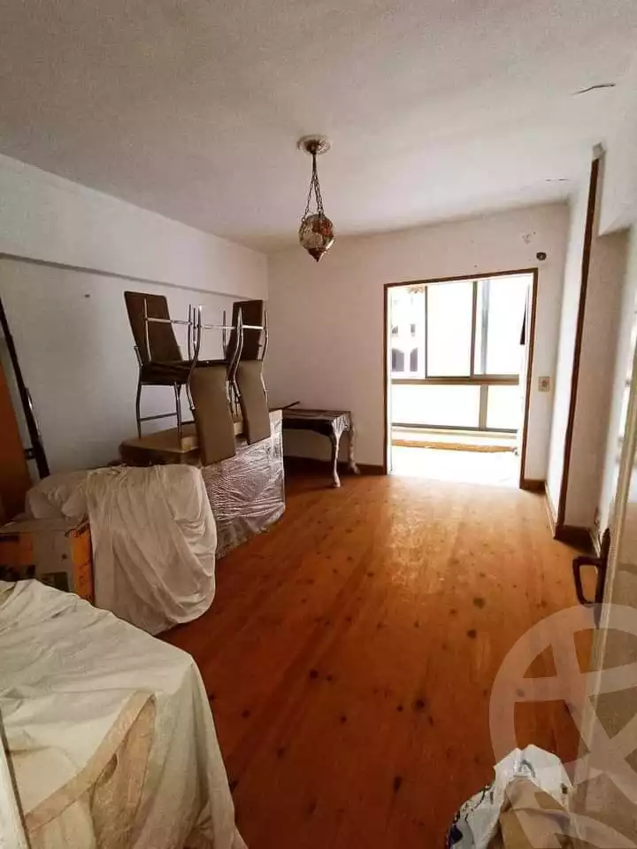 https://aqarmap.com.eg/en/listing/4570472-for-sale-alexandria-el-montazah-el-malek-st