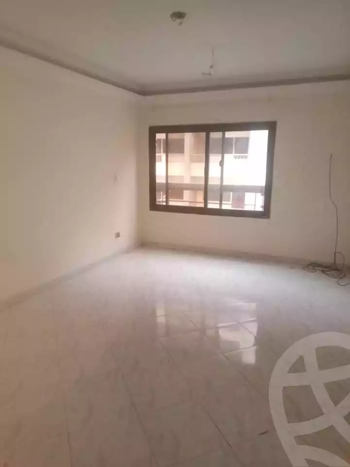 https://aqarmap.com.eg/ar/listing/4583250-for-rent-cairo-mokattam-lhdb-l-ly