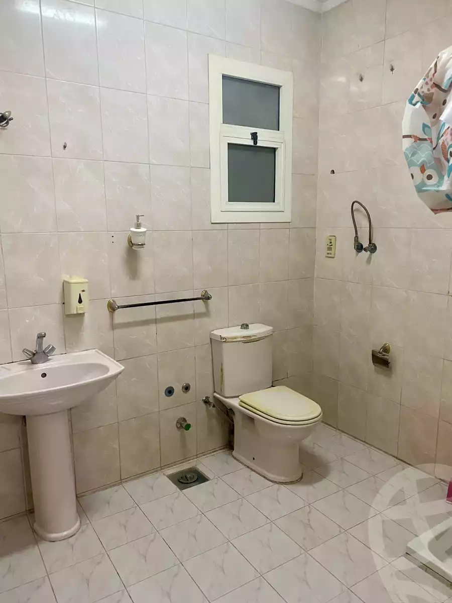 https://aqarmap.com.eg/en/listing/4593838-for-rent-cairo-mokattam-lhdb-l-ly-lmntq-j