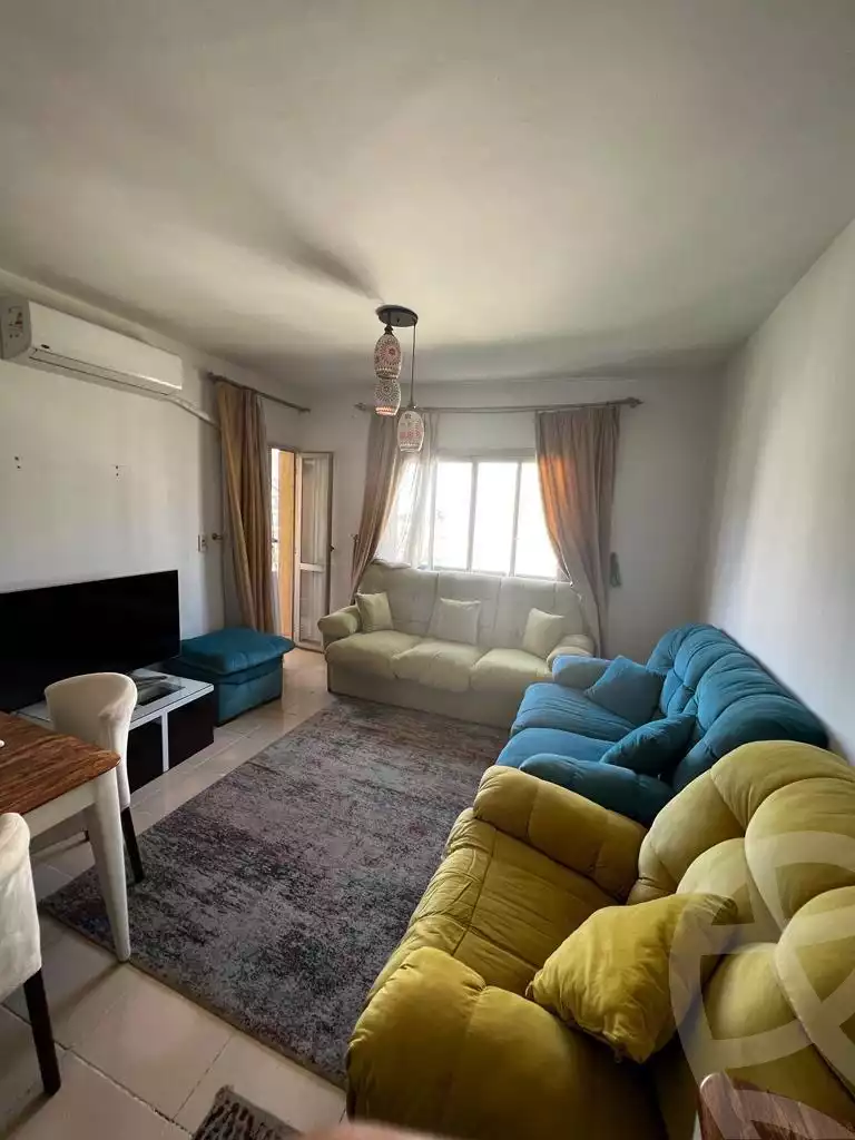 https://aqarmap.com.eg/en/listing/4600732-for-rent-cairo-new-cairo-lrhb-city-phase-8