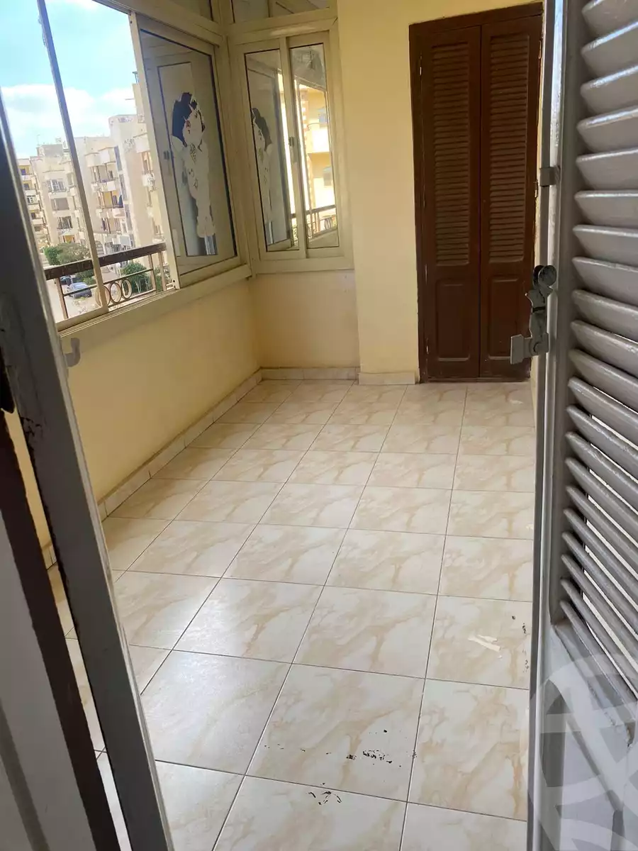 https://aqarmap.com.eg/ar/listing/4609537-for-sale-cairo-new-cairo-compounds-la-rose