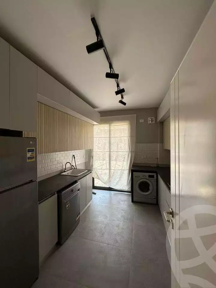 https://aqarmap.com.eg/en/listing/4621793-for-sale-cairo-el-sheikh-zayed-city-compounds-kmbwnd-fyldj-wyst-dr-llttwyr