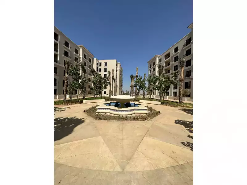 https://aqarmap.com.eg/en/listing/4621793-for-sale-cairo-el-sheikh-zayed-city-compounds-kmbwnd-fyldj-wyst-dr-llttwyr