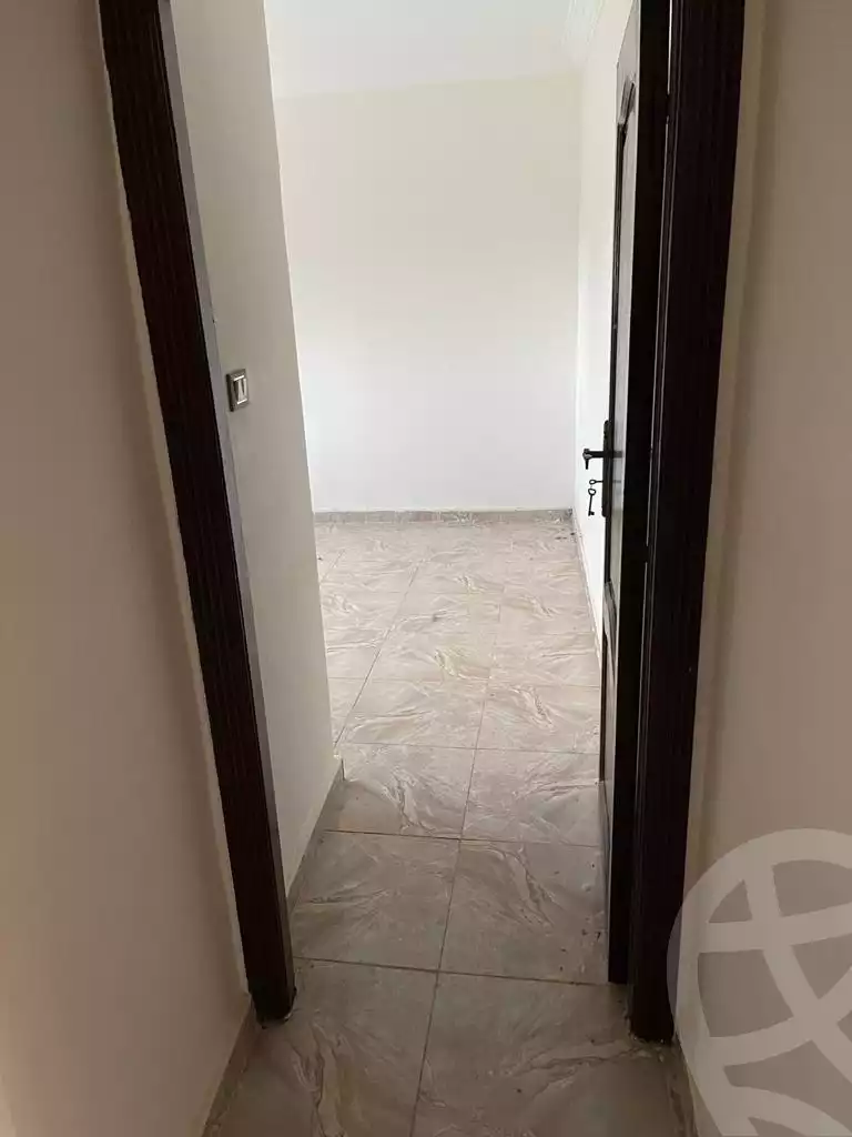 https://aqarmap.com.eg/ar/listing/4630362-for-sale-alexandria-miami-shr-jml-bd-lnsr