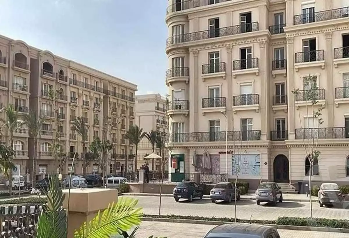 https://aqarmap.com.eg/ar/listing/4671788-for-sale-cairo-new-cairo-compounds-hyde-park