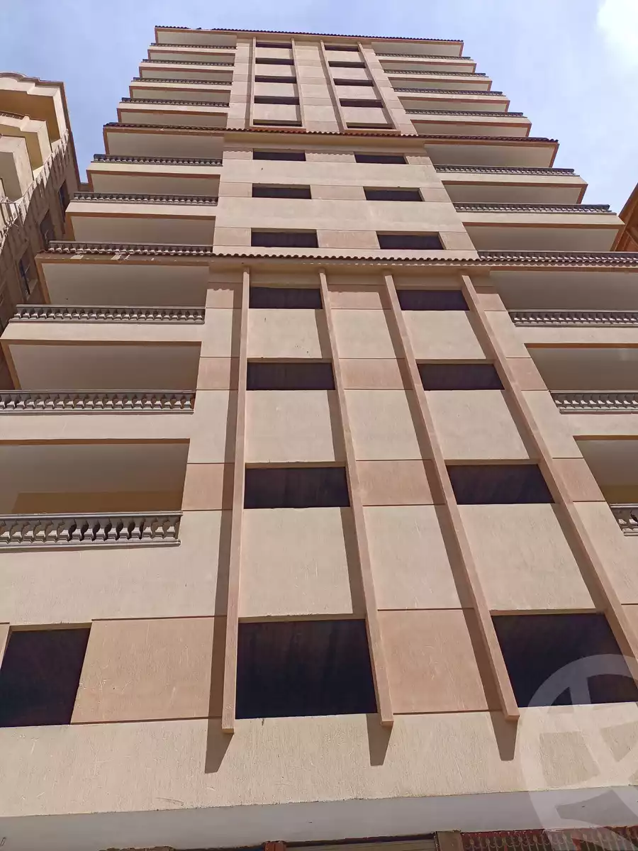 https://aqarmap.com.eg/ar/listing/4692984-for-sale-cairo-el-obour-ismailia-desert-road-el-nakheel-resort-amenhotep-and-october-co-operative-housing