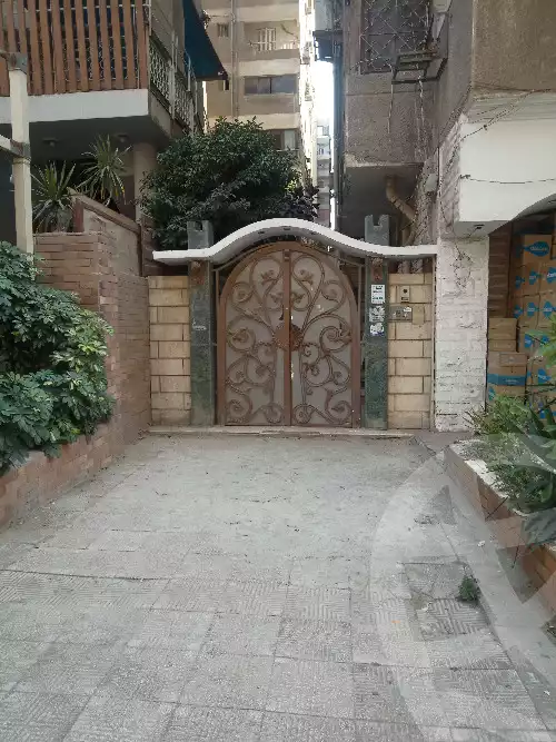 https://aqarmap.com.eg/en/listing/4744438-for-sale-cairo-nasr-city-makram-ebeid