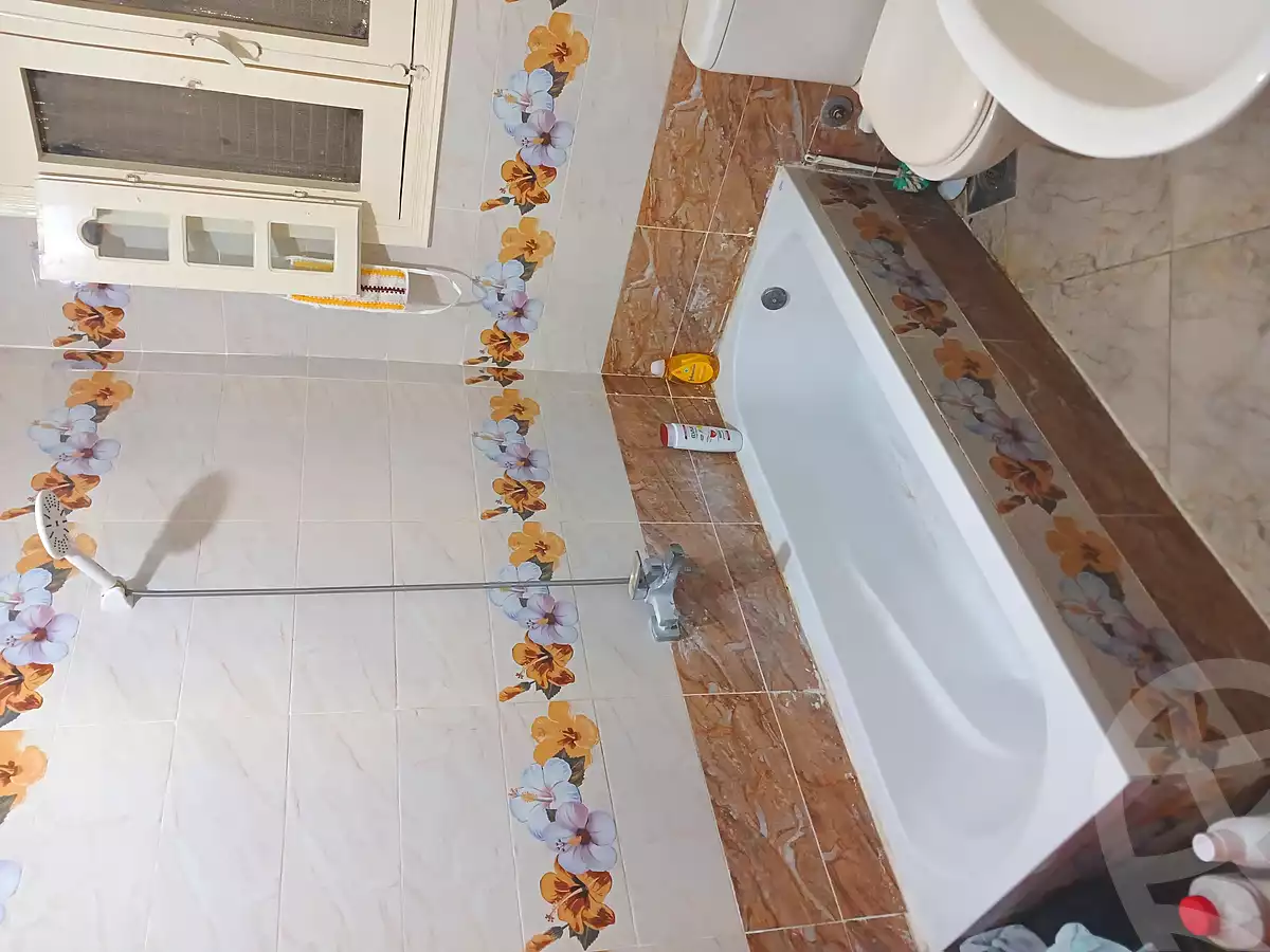 https://aqarmap.com.eg/ar/listing/4288971-for-sale-cairo-el-zaytun-hlmy-lzytwn-shr-ly-bsh