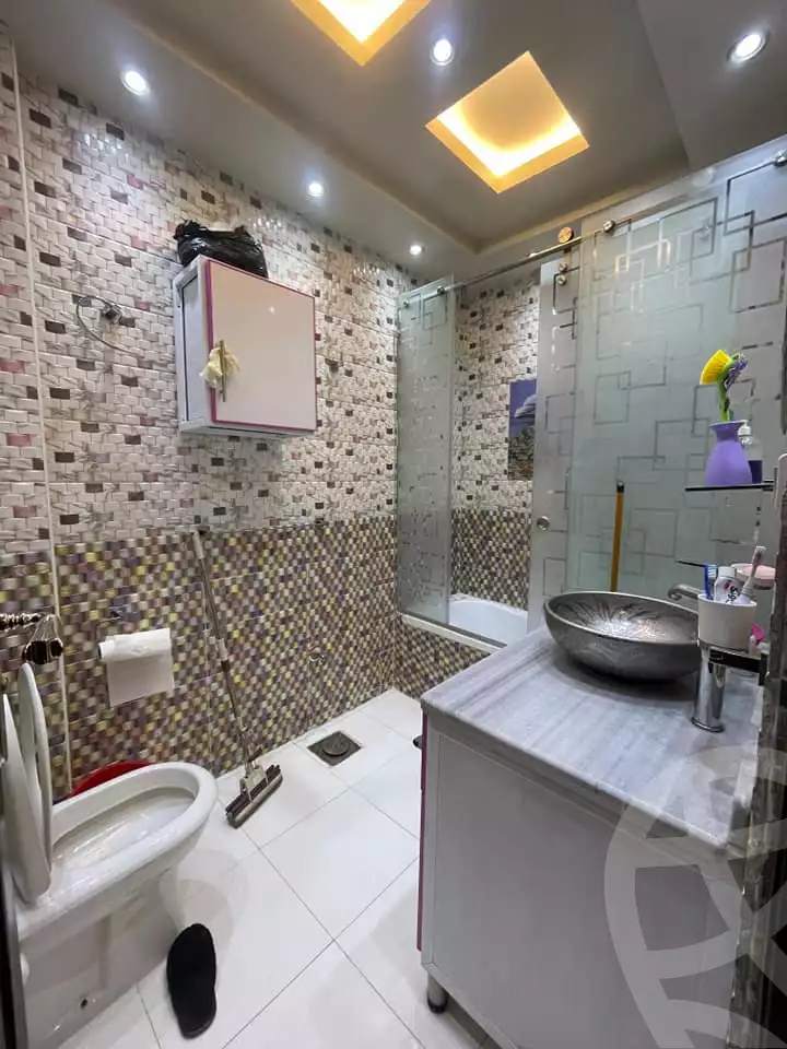 https://aqarmap.com.eg/ar/listing/4723668-for-sale-alexandria-l-jmy-lbytsh-mahmoud-awad-st