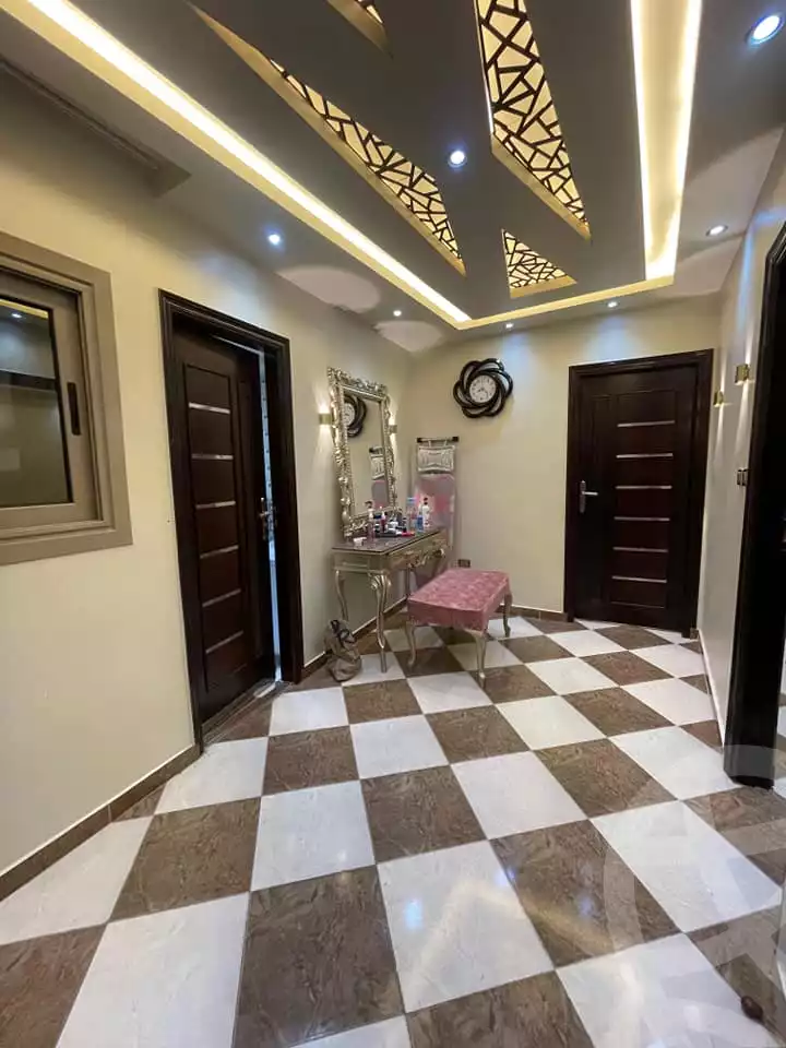 https://aqarmap.com.eg/ar/listing/4723668-for-sale-alexandria-l-jmy-lbytsh-mahmoud-awad-st