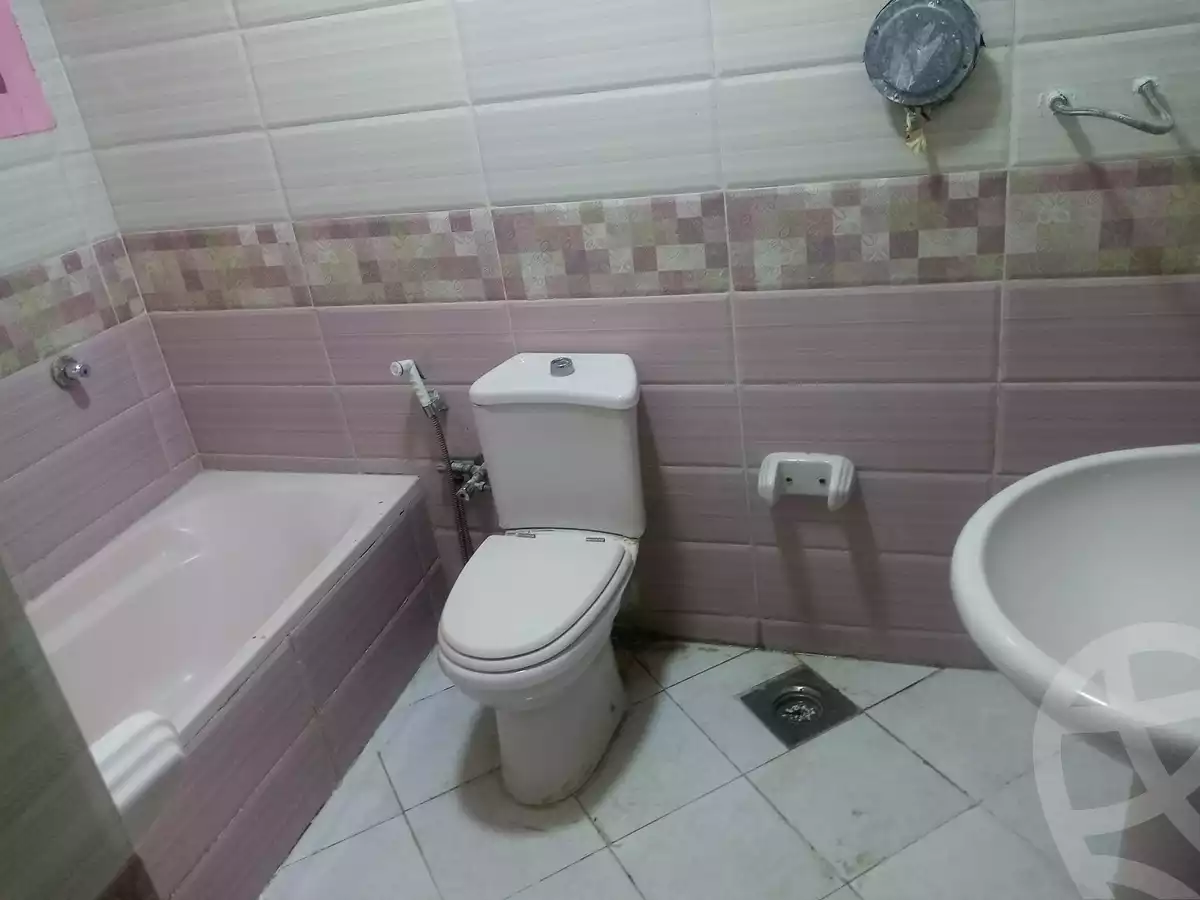 https://aqarmap.com.eg/ar/listing/4724113-for-sale-alexandria-miami-khld-bn-lwlyd